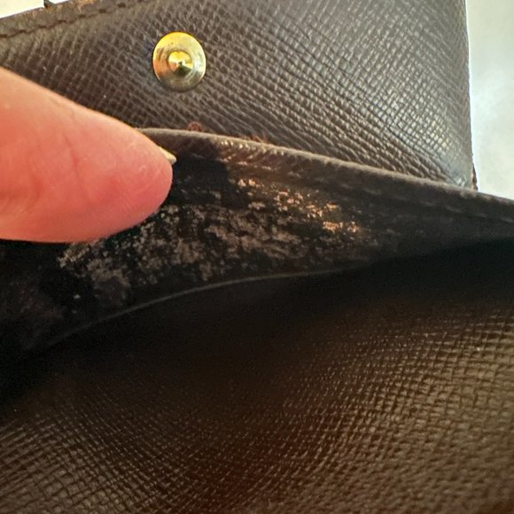 Louis Vuitton Canvas Damier 4 Key Holder - Picture 7 of 9